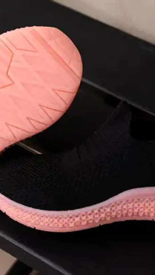 Tênis Slip On Kidy: Autonomia, Conforto e Estilo para Crianças Modernas