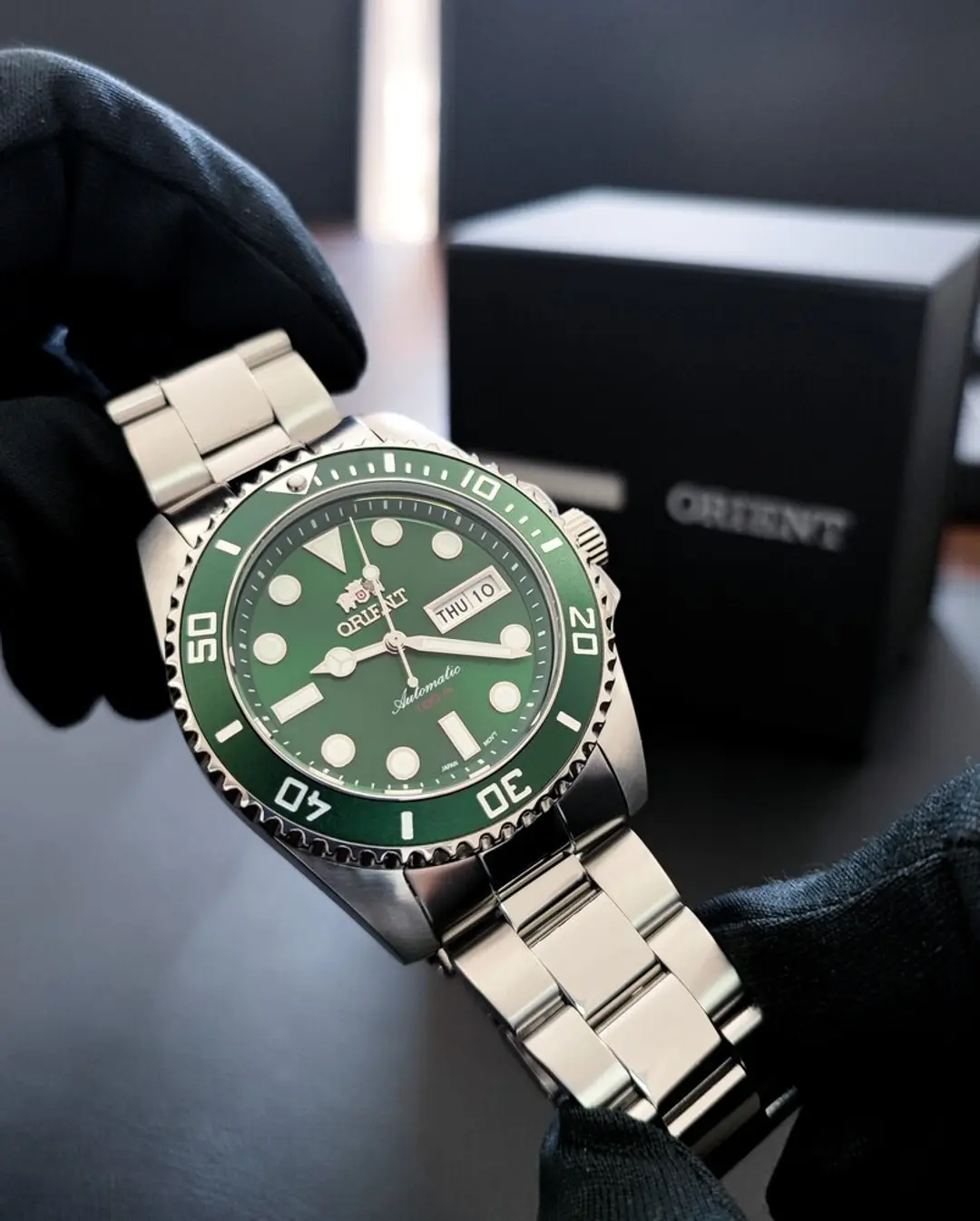 Orient Submariner Verde: Elegância Clássica e Tradição na Guzzatti! - Image