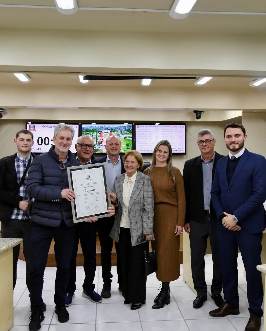 Guzzatti celebra 50 anos em Criciúma: Um legado de joias, ótica e relojoaria