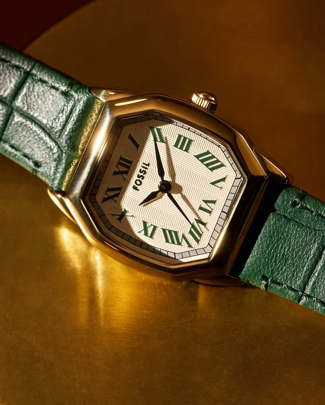 Fossil Harlow: A Elegância Atemporal dos Anos 90 em um Relógio Moderno