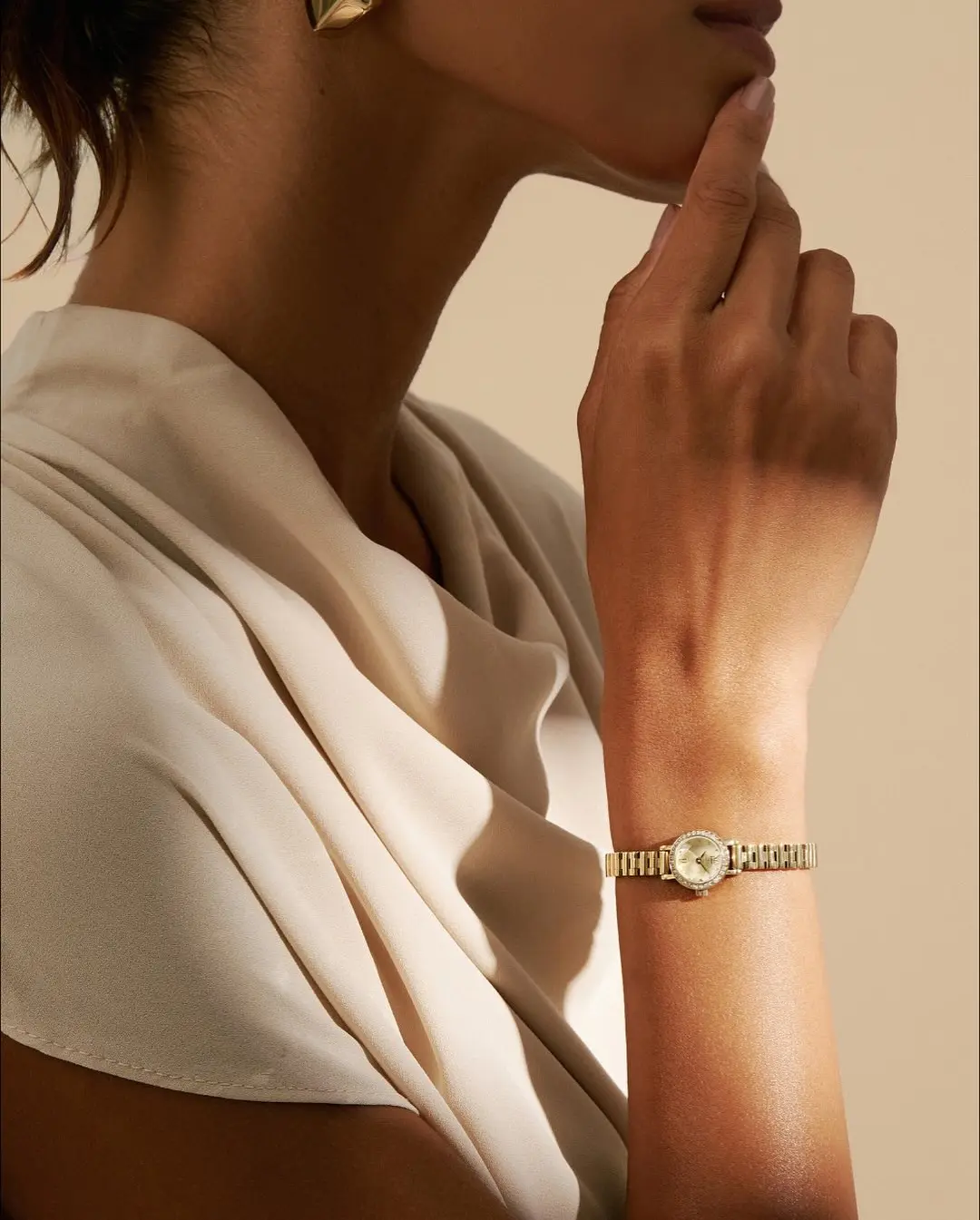 A Sutileza do Tempo: Descubra a Elegância dos Relógios Mini Petit Technos