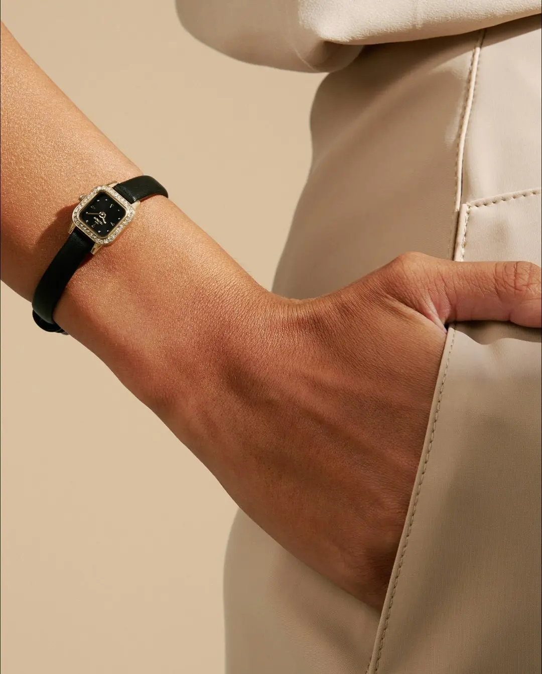 A Sutileza do Tempo: Descubra a Elegância dos Relógios Mini Petit Technos