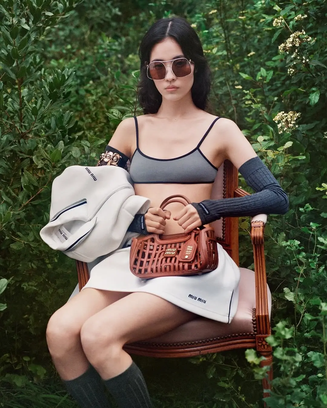 Miu Miu Rescreve o Luxo Contemporâneo com Nova Coleção de Óculos na Guzzatti