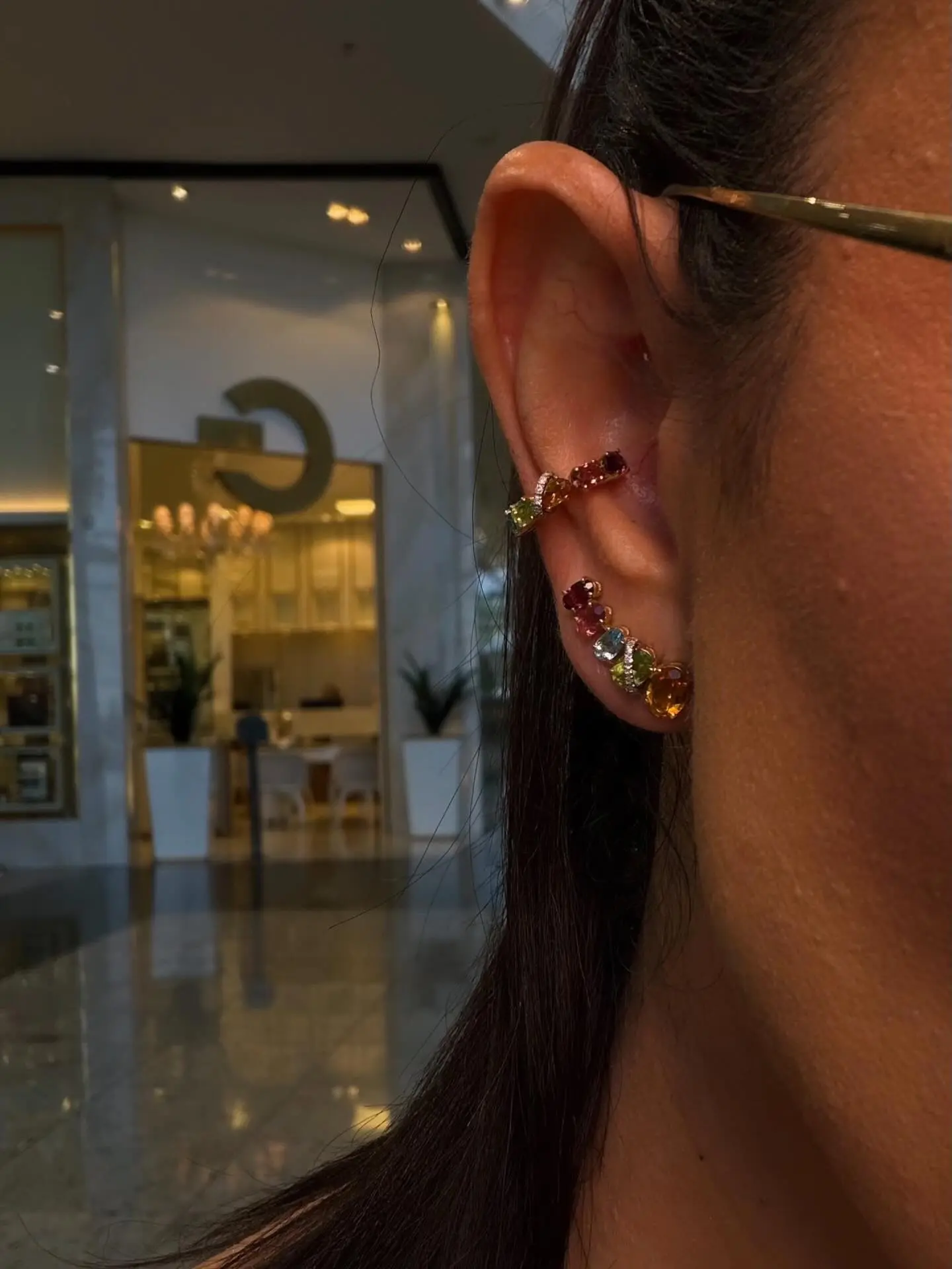 Looping Colors: A Coleção Brumani que Celebra Cores Vibrantes e Joias Exclusivas