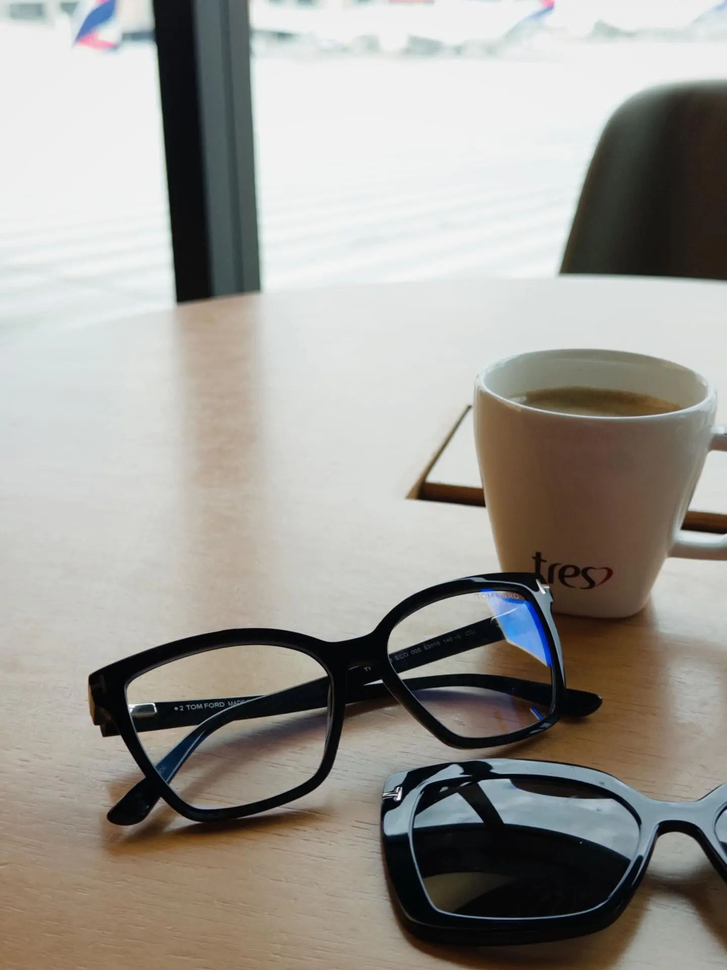 Estilo Versátil: Descubra os Óculos de Grau com Clip-on Tom Ford na Guzzatti