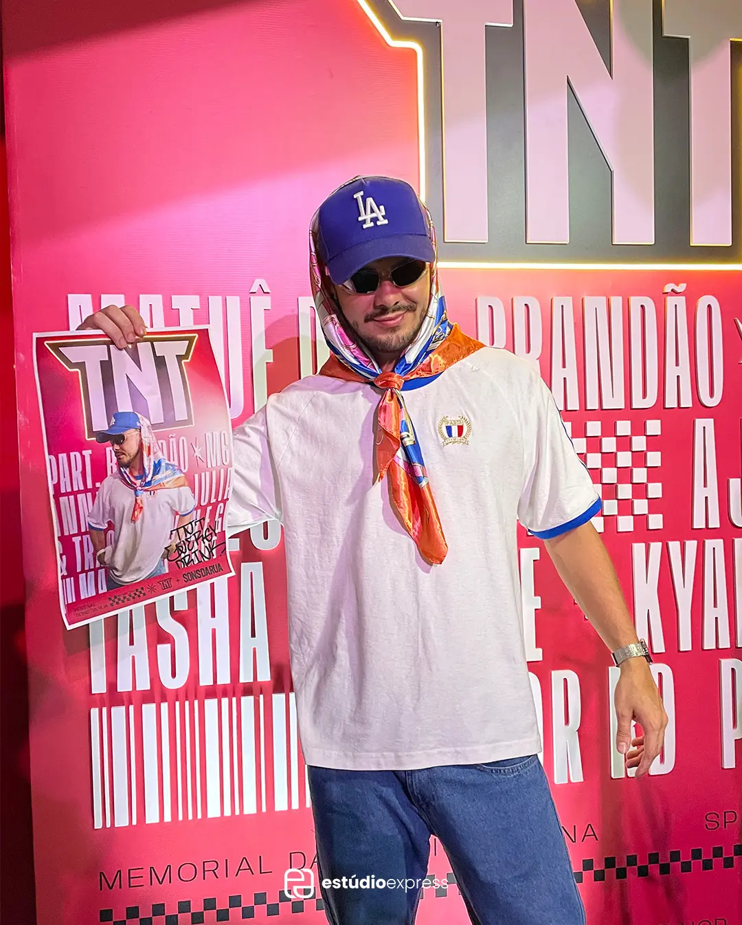 Dia do Riso: Transforme Seu Evento Corporativo em Memórias Inesquecíveis com a Estúdio Express