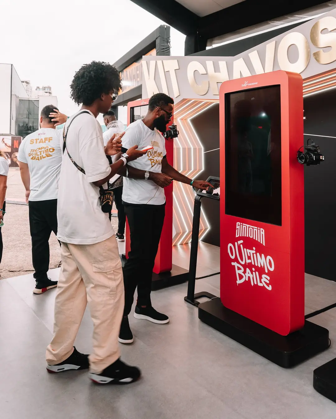 ThinkPrintBrasil Agita o Baile Histórico de Sintonia com Totem AR! - Image