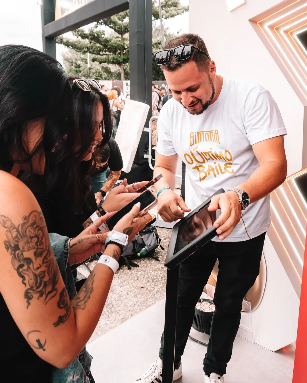 ThinkPrintBrasil Agita o Baile Histórico de Sintonia com Totem AR! - Image