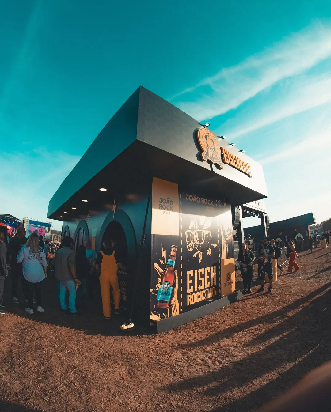 ThinkPrintBrasil Agita o João Rock 2025 com Lambe Lambes Exclusivos na EisenRockStation! - Image
