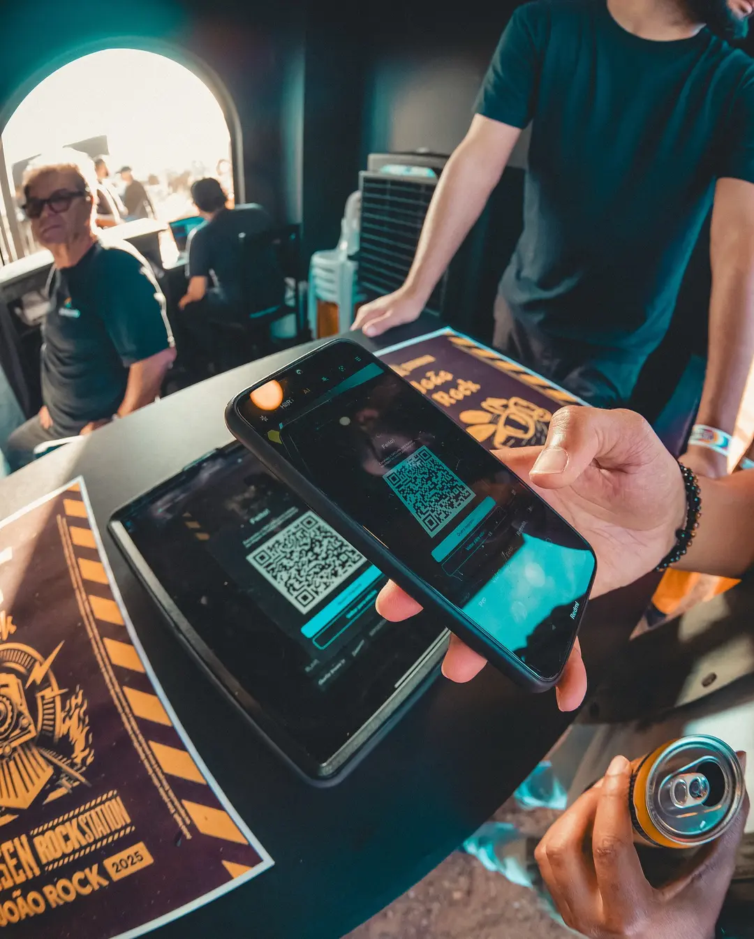 ThinkPrintBrasil Agita o João Rock 2025 com Lambe Lambes Exclusivos na EisenRockStation! - Image