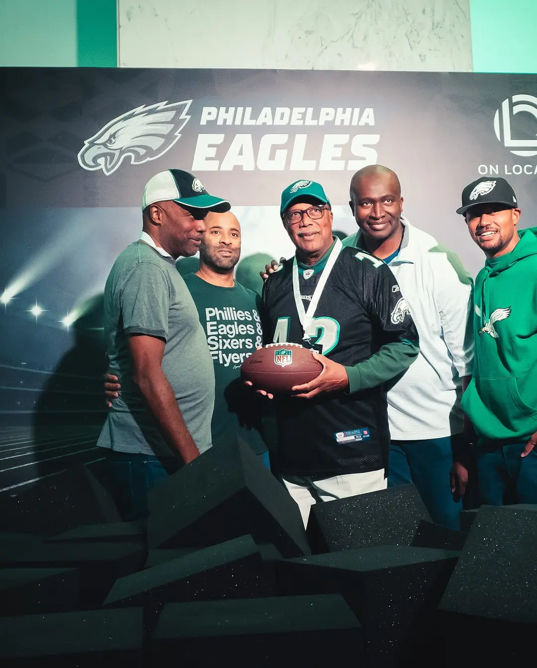 NFL no Brasil: ThinkPrintBrasil Imortaliza Momentos Épicos com Cards Personalizados!