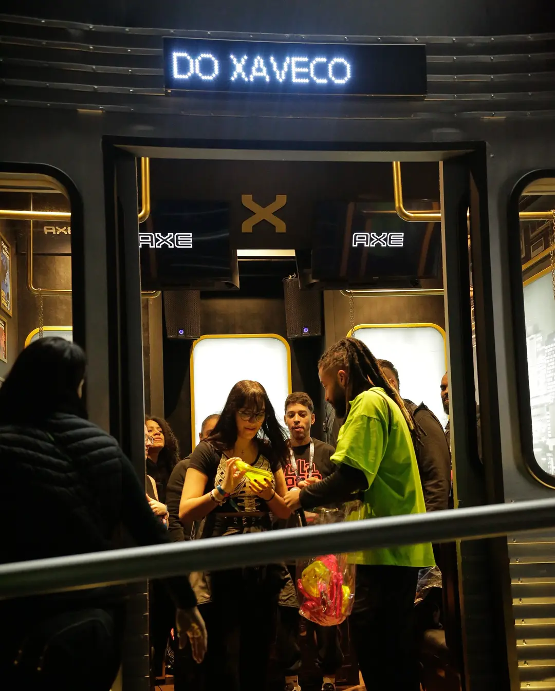 Axe e ThinkPrintBrasil Levam Batalha de Rimas com Cheiro de Chocolate ao Lolla 2024! - Image