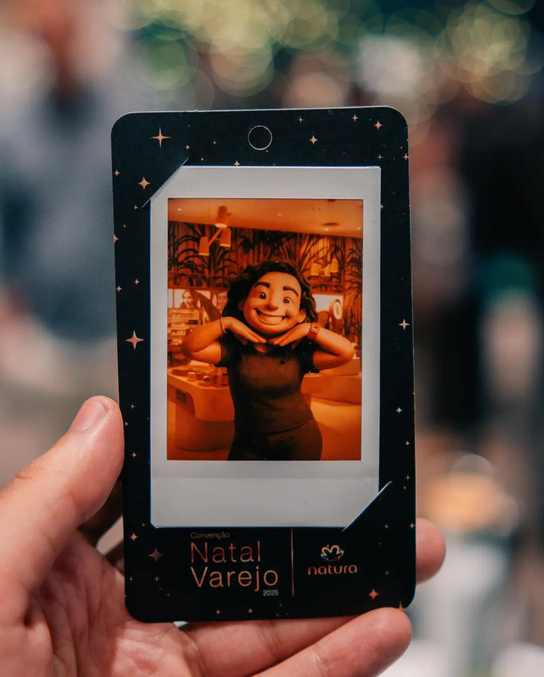 Fotos Polaroid ou Bottons com IA: Qual a Melhor Ativação para Seu Evento?