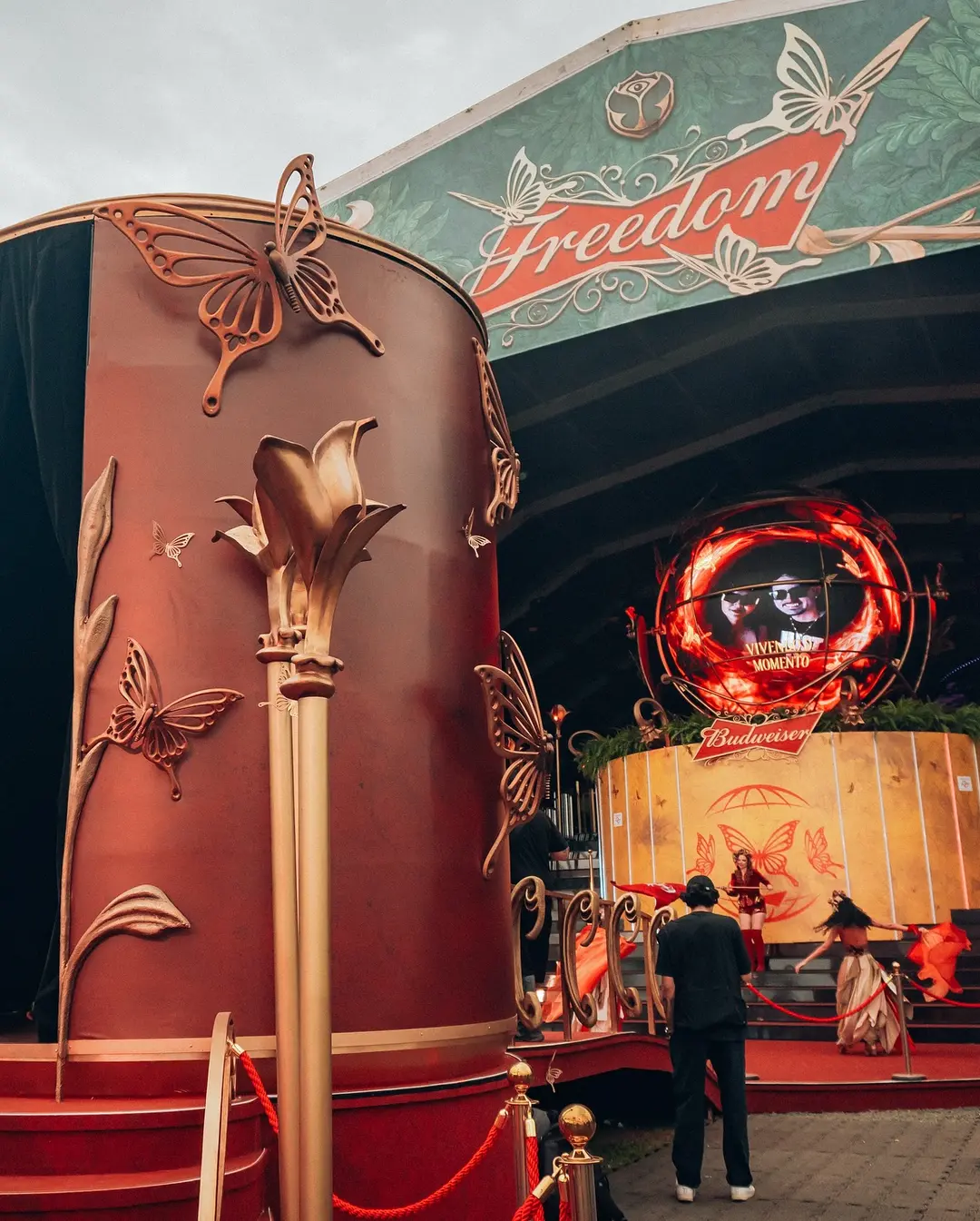 Tomorrowland Brasil: Uma Photo Experience Insana com a ThinkPrintBrasil