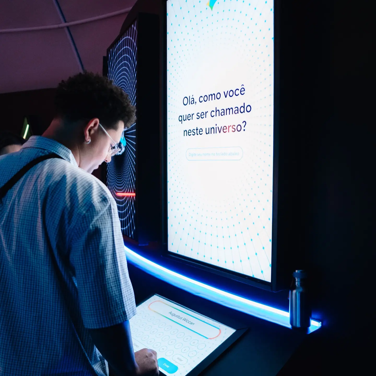 Crie Seu Card Lendário com Inteligência Artificial na CCXP 2025