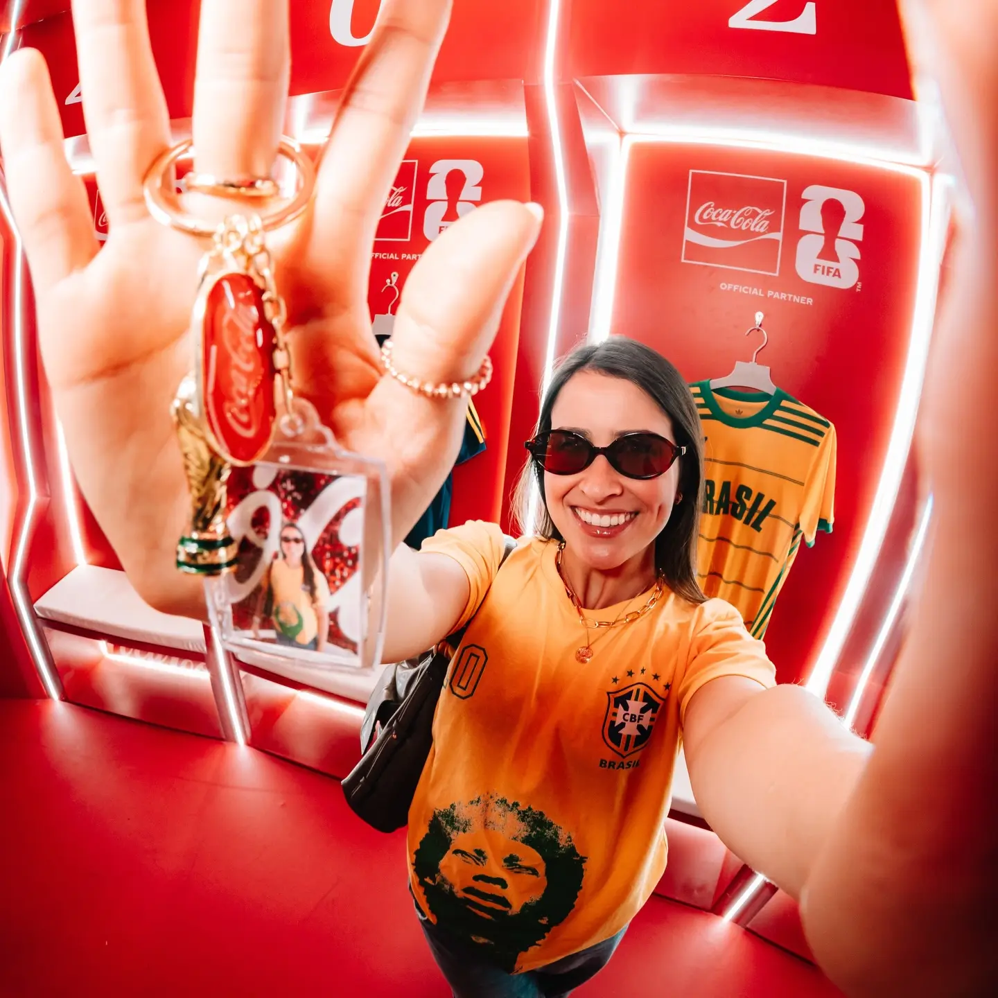 Ativação de Marca na Casa CazéTV: Como a Coca-Cola Engajou o Público para a Copa do Mundo