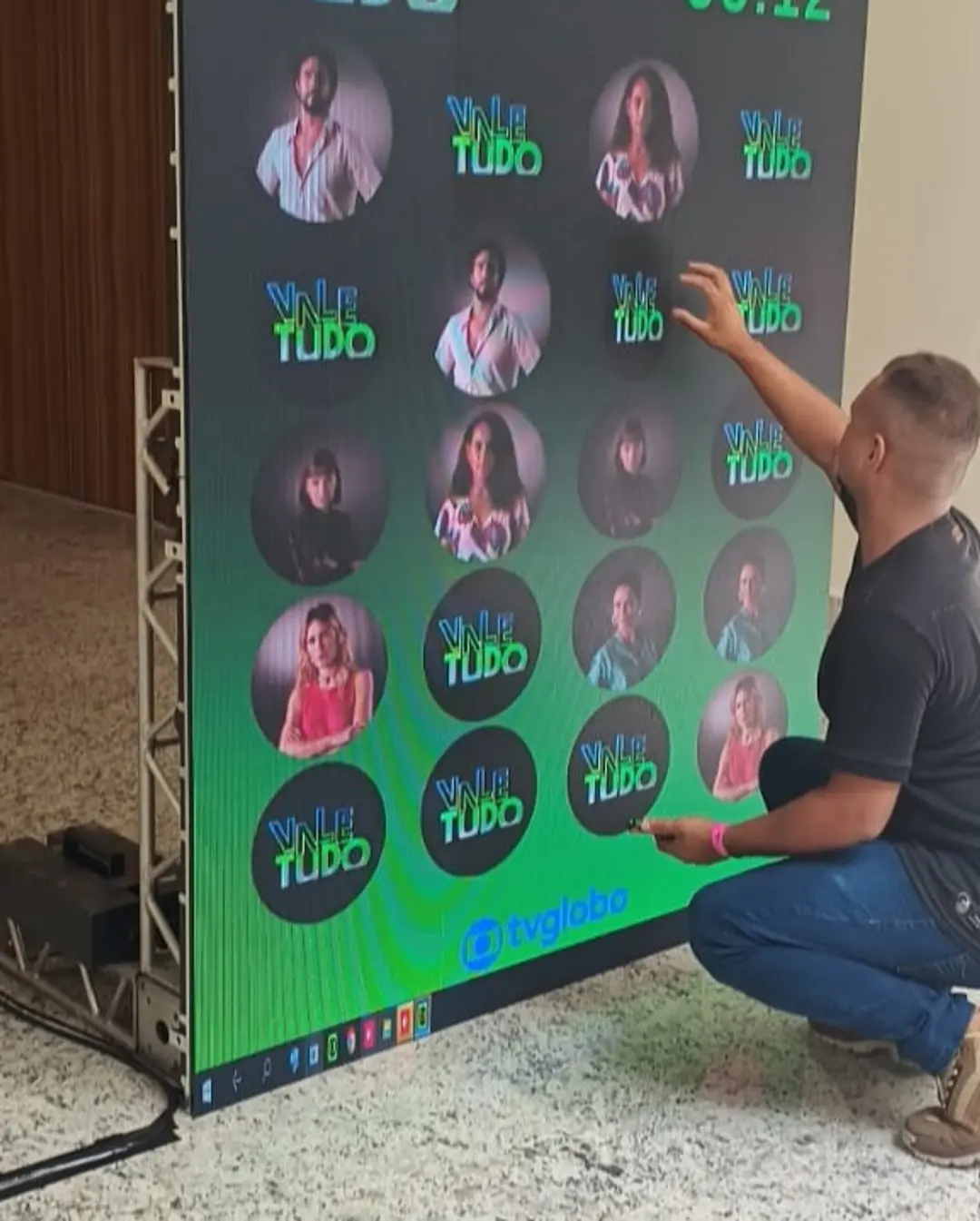 Transforme Seu Evento com Painéis de LED: A [Nome da Empresa] Chegou!